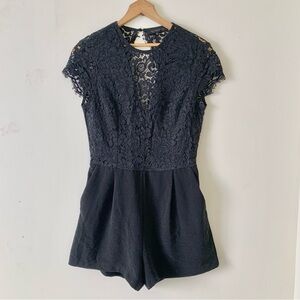 DYNAMITE Elegant Black Lace Romper with Pockets